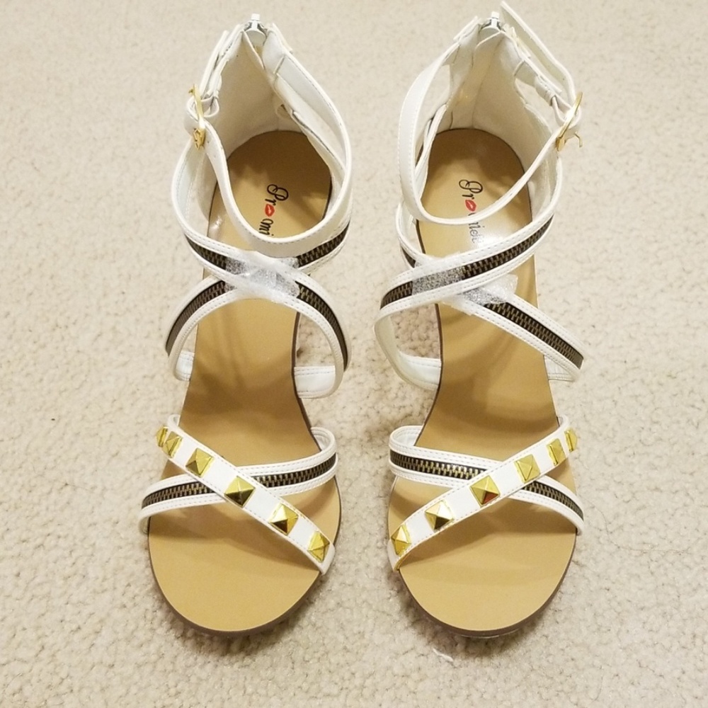 White stiletto heel - size 7